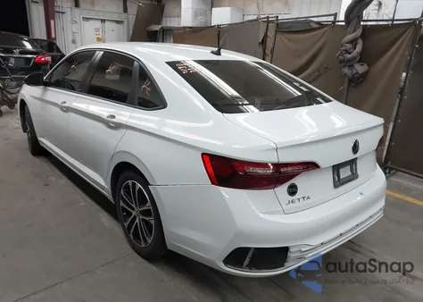 2023 Volkswagen Jetta 1.5T Sport z USA, uszkodzony, nr VIN 3VWBM7BU7PM012429